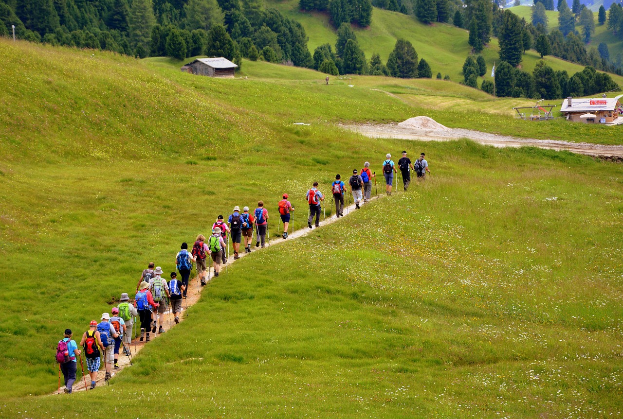 wandern gruppe photo